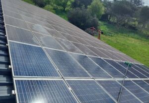 Nettoyage panneaux photovoltaïques à St Quirc (09)