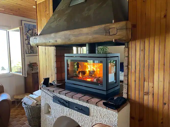 Poêle à bois Vidar Triple Fonte Flamme à Venerque (31)